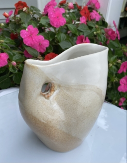 Altered pouring vase, 28