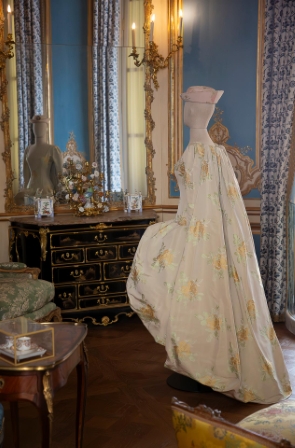 Louvre Couture II